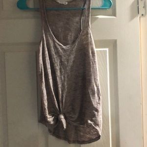 🌹 Loose tank top with tie on side